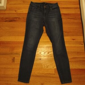 1822 dark wash skinny size 4 denim designer jeans